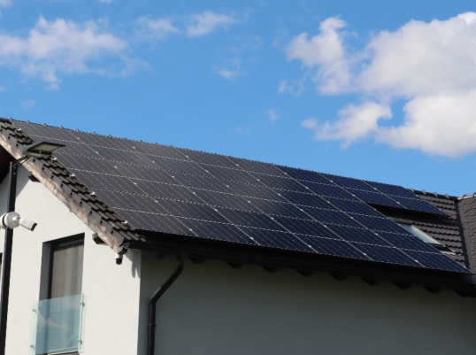 Panourile Fotovoltaice – Prețuri la Minim Istoric: Oportunitate Unică de Investiție